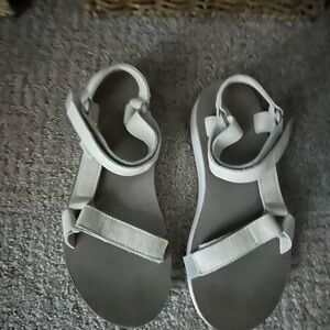 White Tevas- Like New